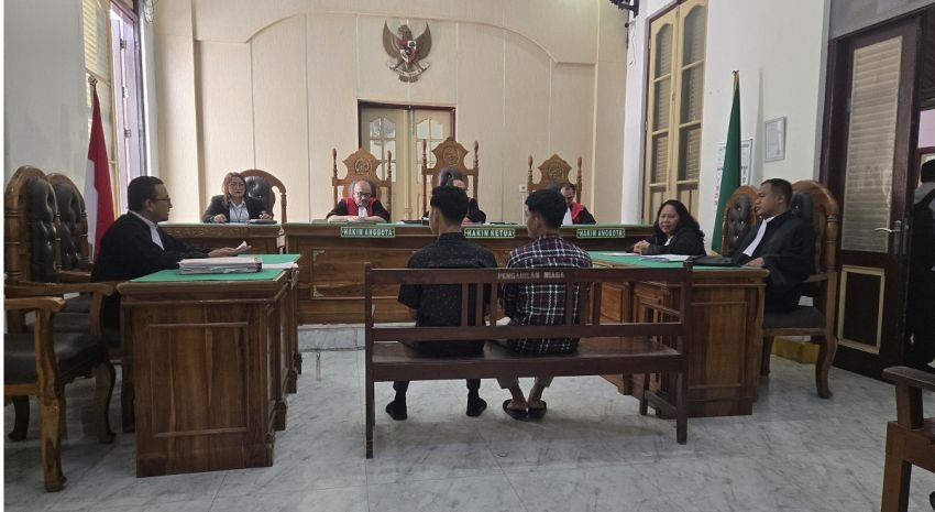 Dituntut Lima Bulan Penjara, Dua Terdakwa Kasus Pelanggaran UU Migas Berharap Divonis Bebas