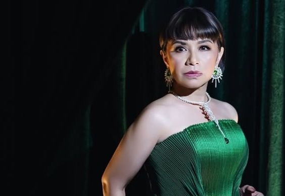 Rilis Lagu Baru Bertajuk Pelangi, Ruth Sahanaya Libatkan Suami