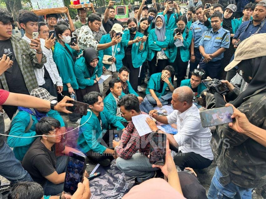 Bosan Dapat Janji Manis, Mahasiswa Unimed Minta DPRD Sumut Transparan