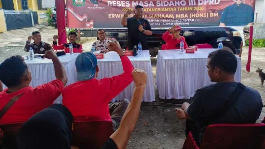 Reses di Bahkapul, Erwin Siahaan Serap Keluhan Soal KTP dan Akses Bansos