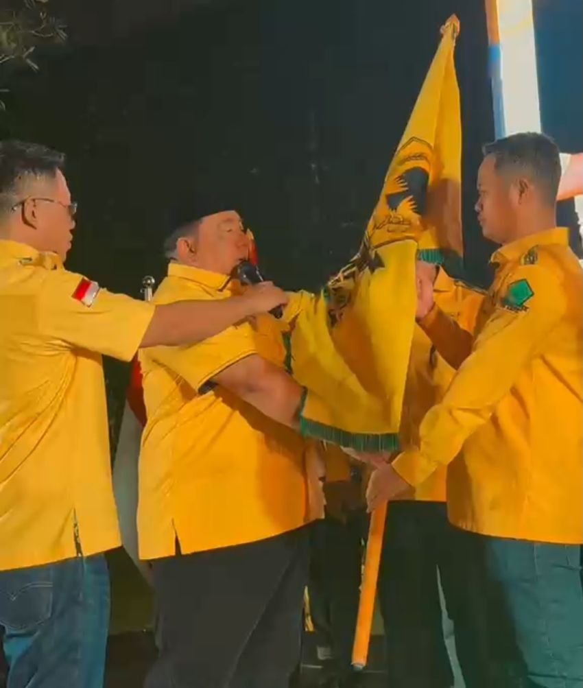 Kukuhkan AMPG Jakarta, Said Aldi Serahkan Mobil Operasional Bersih Rumah Ibadah