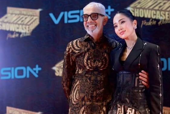 Efek Investasi Bodong, Pernikahan Bunga Zainal Nyaris Bubar