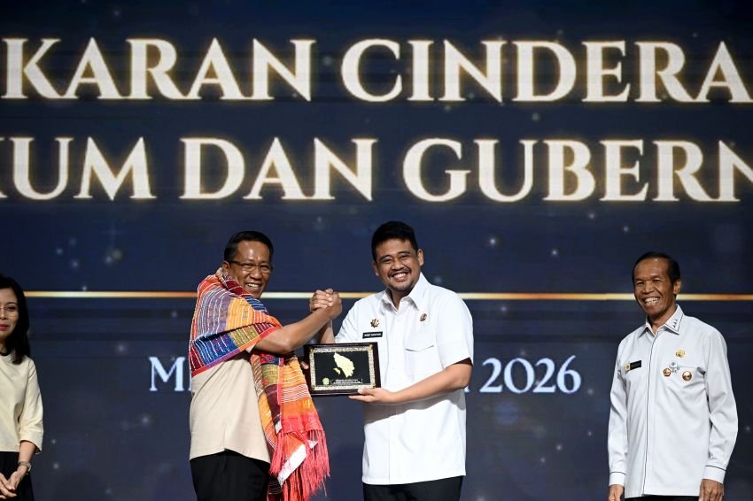 Bersama Menhum, Bobby Resmikan 6.110 Posbankum