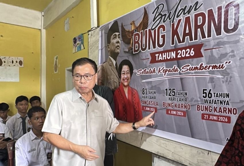 Roadshow Bulan Bung Karno, Sofyan Tan Bangkitkan Nasionalisme Pelajar