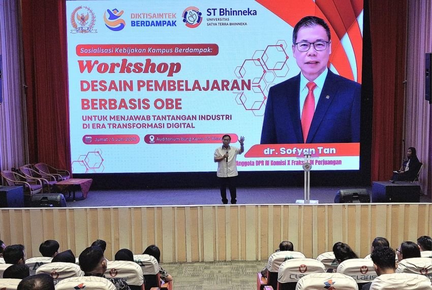 Sofyan Tan Ungkap Kunci Jadi Dosen yang Dicintai Mahasiswa,  dan Mampu Ciptakan Outcome Nyata di Dunia Digital