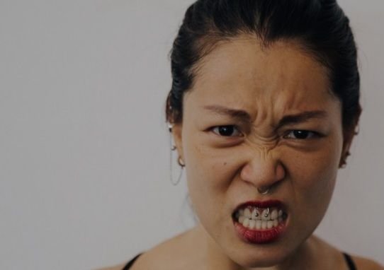 Ciri Orang yang Tidak Terima Kritik, dari Sulit Kendalikan Emosi hingga Merasa Jadi Korban