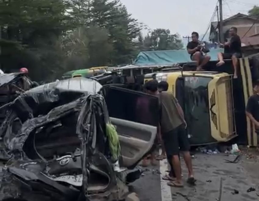 Kecelakaan Beruntun di Sibolangit Deli Serdang, Tujuh Kendaraan Ringsek dan Ada Korban Tewas