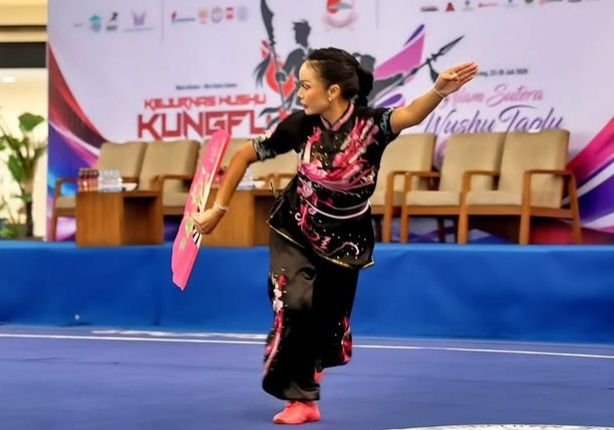 Kris Dayanti Raih Dua Emas di Kejuaraan Wushu Nasional