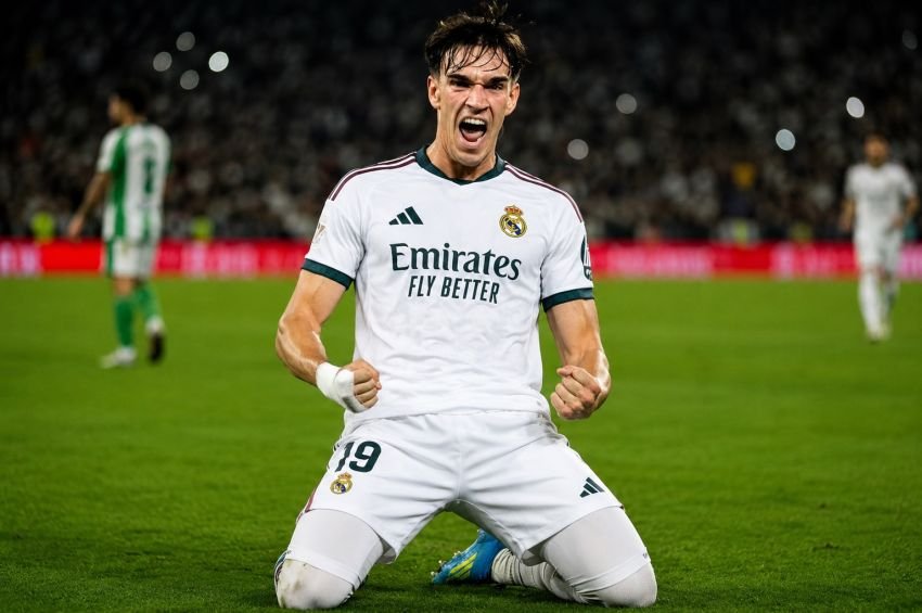 Real Madrid Resmi Boyong Carlos Esp&iacute;, Striker Muda Levante Diikat Hingga 2031