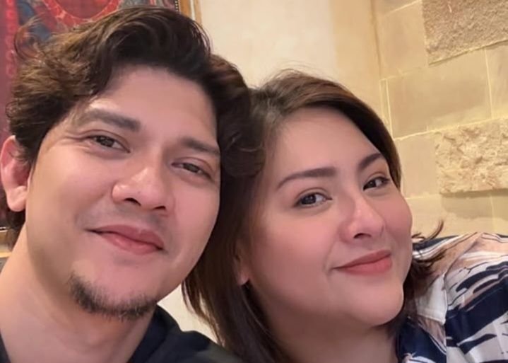 Audy Hamil meski Berumur 43 Tahun, Iko Uwais: Otomatis Saya Lebih Rewel