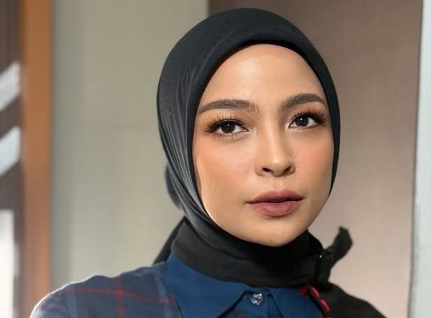 Mendadak Dipeluk Pria Tak Dikenal, Tantri KotaK: Sudah Kena Bogem