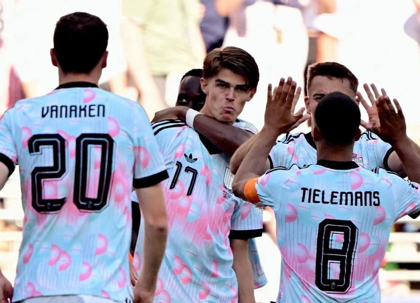 Kontroversi FIFA Tak Selamatkan Amerika di Piala Dunia, Perempat Final Tanpa Tuan Rumah