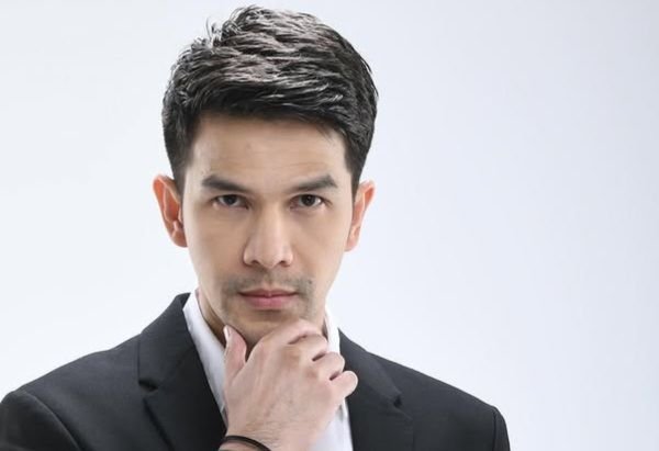 Tangis Jonathan Frizzy Pecah saat Dikasih Makanan Bekas Tikus
