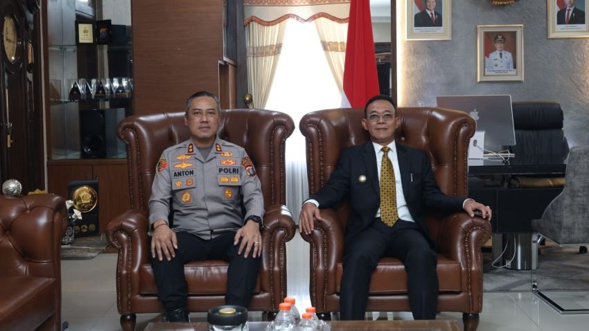Bangun Komunikasi yang Baik, Kapolres Tapsel Kunjungi Kantor Bupati