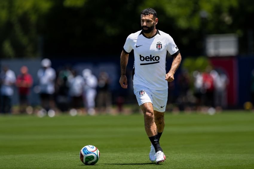 Besiktas Buka Negosiasi dengan Mohamed Salah: Tawaran Perdana Dilayangkan