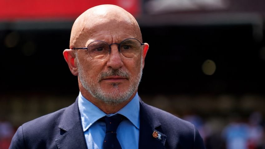 Luis de la Fuente Usai Spanyol Juara Piala Dunia 2026: Kami Seharusnya Menang Jauh Lebih Cepat