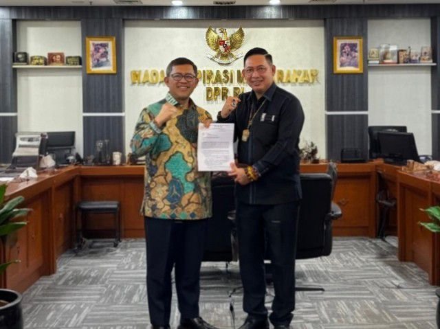 Wong Chun Sen Teruskan Aspirasi Mahasiswa ke BAM DPR RI