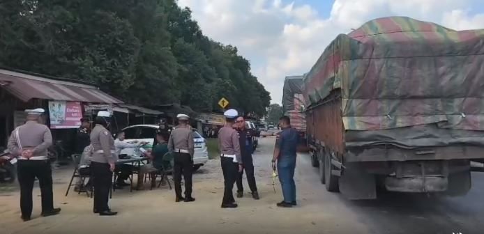 Cegah Kecelakaan dan Kerusakan Jalan, Polda Riau Gelar Razia
