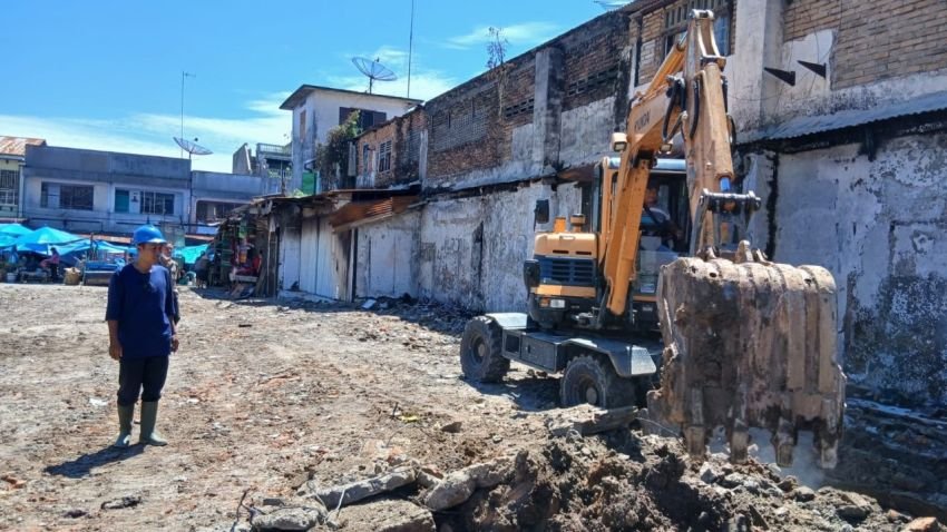 Pedagang Pasar Dwikora Siantar Terima Bantuan Kebakaran, Kios Pengganti Disiapkan