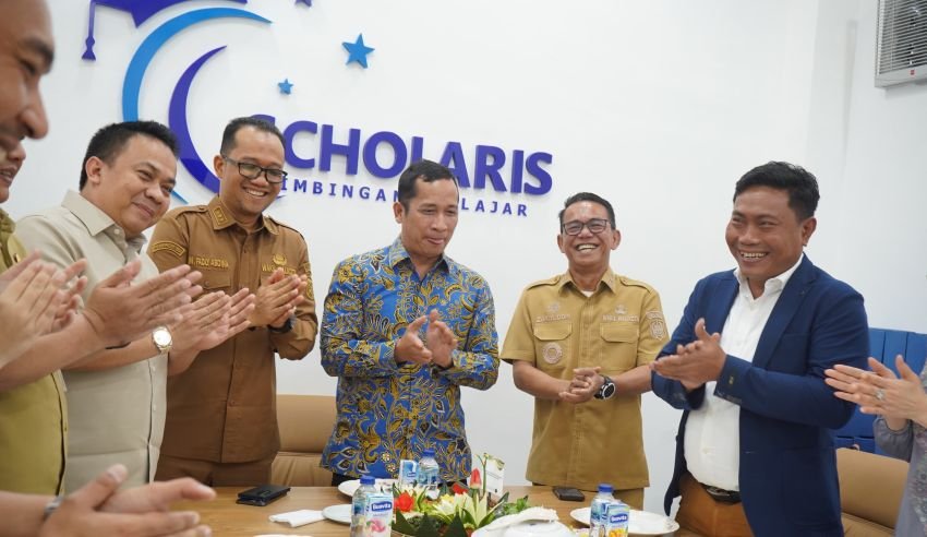 Zakiyuddin Harahap Hadiri Syukuran Gedung Baru Bimbel Scholaris, Dukung Kemajuan Pendidikan