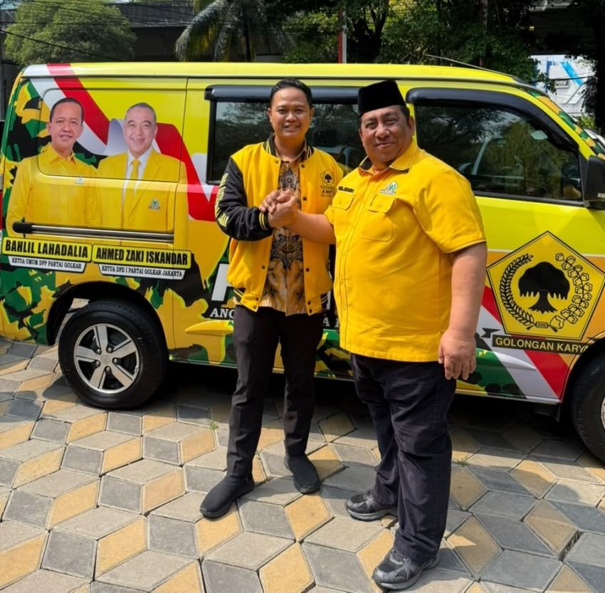 Ketum PP AMPG Serahkan Mobil Operasional Pembersih Rumah Ibadah Kepada AMPG DKI Jakarta