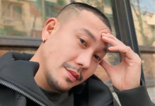 Denny Sumargo Botaki Rambut Demi Peran, Tidak Suka Pakai Bald Cap