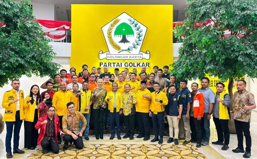Serukan Aksi Nyata Bencana NTT dan Sumatera, Bahlil Lahadalia Imbau OKP Karya Kekaryaan Dukung Pemerintah Bantu Korban Bencana