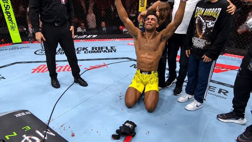Edson Barboza Akhiri Karier di UFC Usai Tumbang dari Ribovics