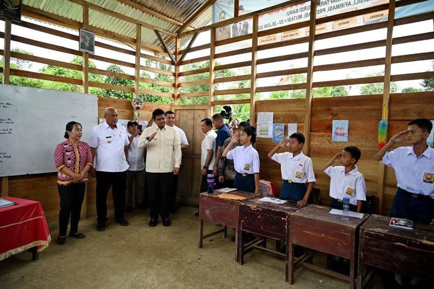 Gubsu Wujudkan Impian SMPN 4 Sitolu Ori Miliki Gedung Permanen