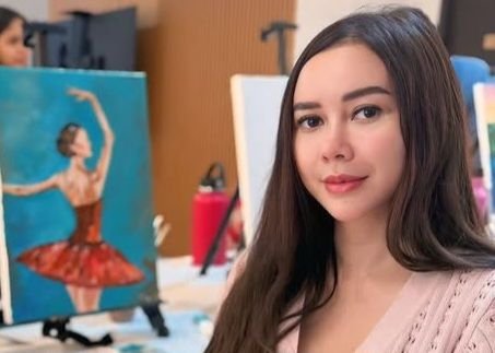 Sebut Pacar Jarang di Indonesia, Aura Kasih: Profesional
