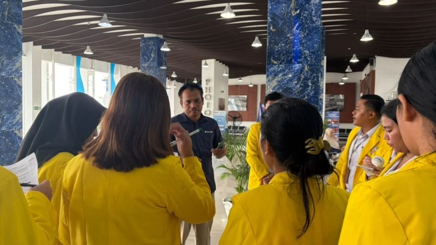 Mahasiswa Poltekkes Medan Uji Aspek Sanitasi di Terminal Bandar Deli