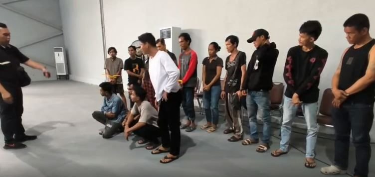 Polda Riau Gerebek Kampung Narkoba, Sebanyak 15 Orang Ditangkap