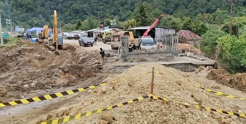 Jalan Lingkar Baypass Solok Masih Tutup, Pemasangan Jembatan Bailey terus Dilakukan