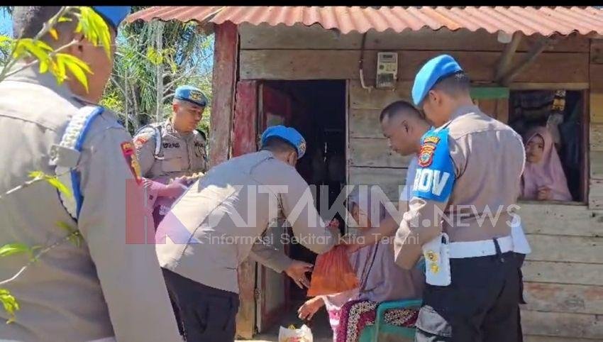 Propam Polres Tapsel Salurkan Tali Asih ke Warga Kurang Mampu
