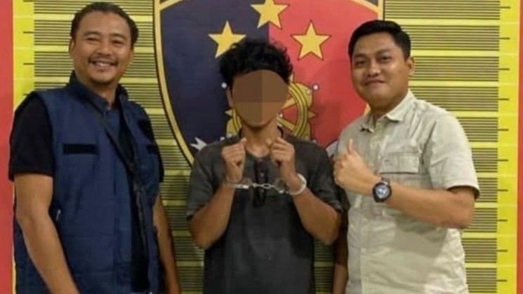 Terduga Pelaku Pencurian Sedang Tidur di Mobil Pikap saat Petugas Polres Padanglawas Menangkapnya