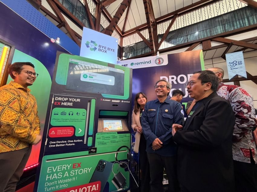 Gerakan #ByeByeBox XLSMART dan REMIND: Ubah Sampah Elektronik Jadi Bonus Kuota di Kampus ITB