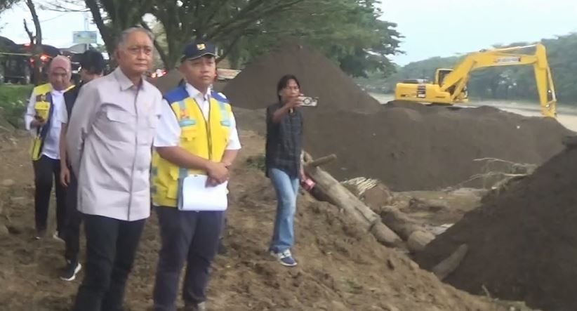 Hadapi Banjir Bandang Sumbar, Menteri PU Percepat Bangun Dam