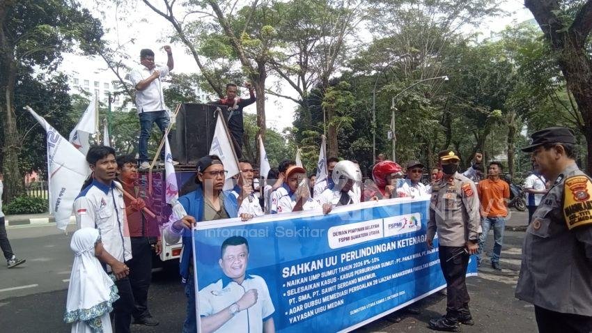 Puluhan Massa Buruh Minta DPRD Sumut Kawal Pengesahan RUU Pelindungan Ketenagakerjaan