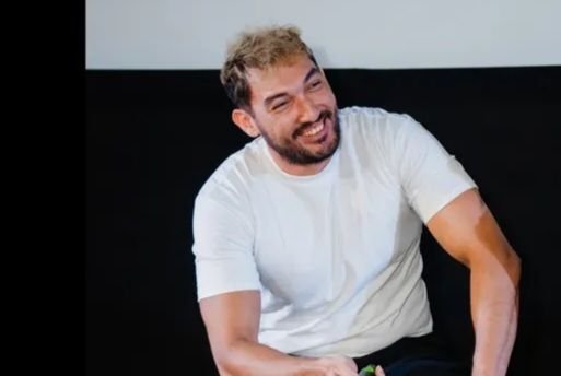 Pendapat dari Dunia Hiburan Tak Pasti, Daniel Ekaputra Jadi Sopir Taksi