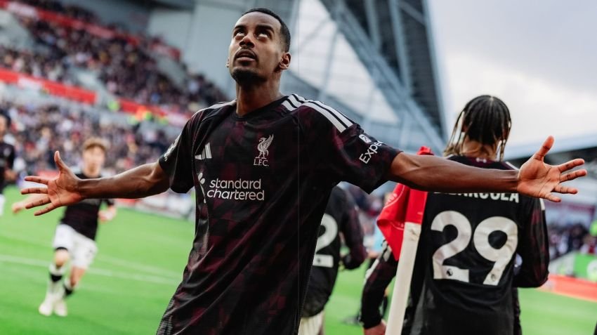Liverpool Bangkit di Markas Brentford, Isak Jadi Penentu Kemenangan Dramatis 2-1