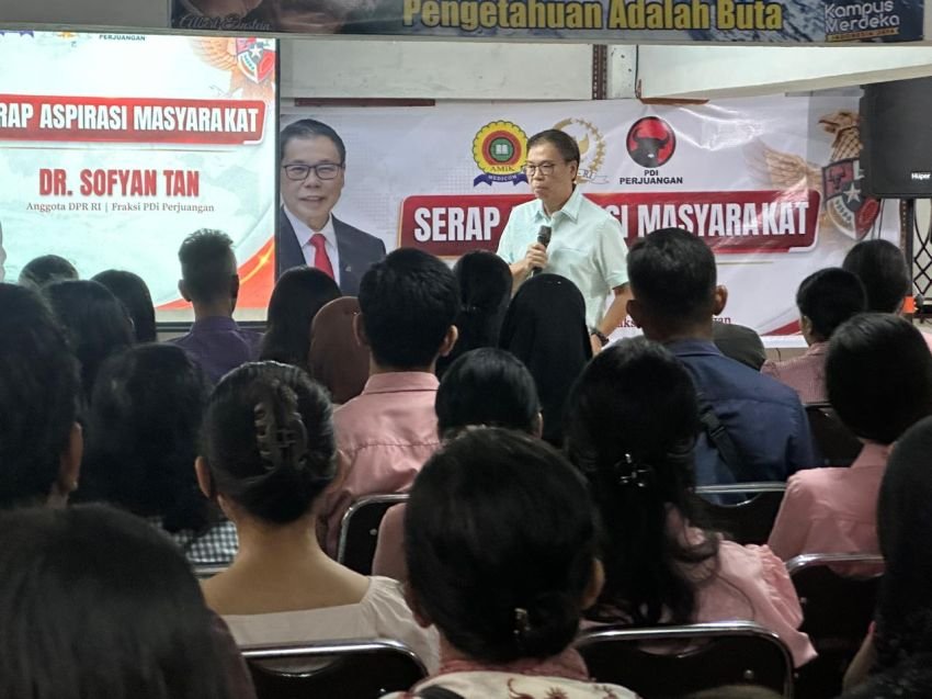 Anak Sempat Gagal Kuliah karena Biaya, Orang Tua Terharu Berkat Perjuangan Sofyan Tan