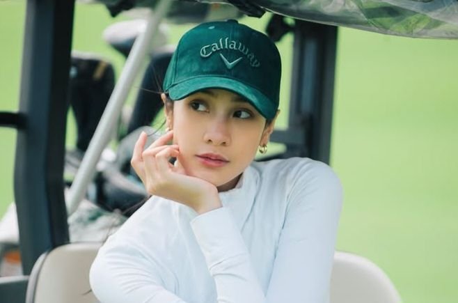 Main Film Horor dan Jadi Siluman, Anya Geraldine: Syutingnya Pakai Ular Beneran