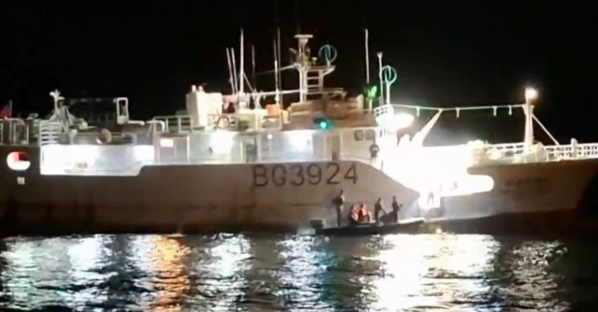 Kapal Nelayan Tradisional Ditabrak Kapal Nelayan Asing hingga Karam di Selat Malaka