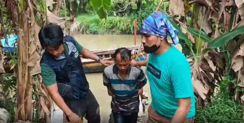 Polisi Sergap Hingga Lompat ke Sungai, Kejar Pengedar Sabu di Kampung Nelayan Percut