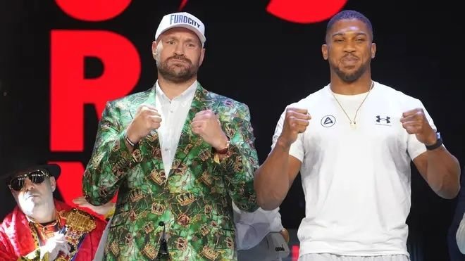 Anthony Joshua dan Tyson Fury Salin Sindir Jelang Duel Panas di Wales Desember 2026