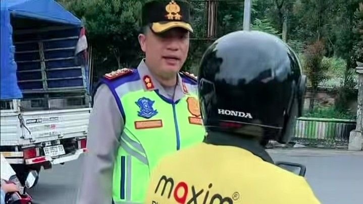 Hadir di Tengah Masyarakat, Kapolres Padangsidimpuan Ajak Warga Tertib Lalu Lintas