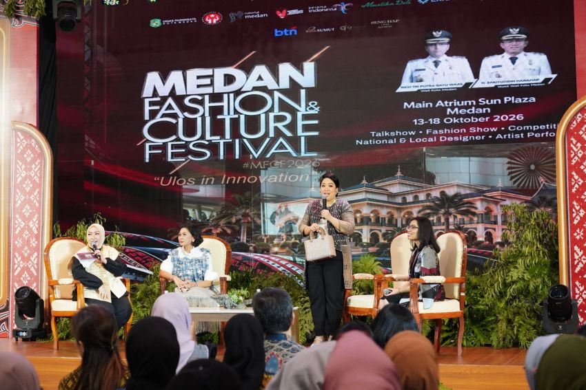 Airin Rico Waas Bagikan Kisah Inspiratif Bawa Ulos Medan Ke Panggung Dunia