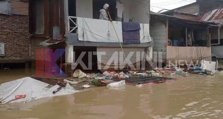 Sungai Deli Meluap, Kampung Aur Terendam