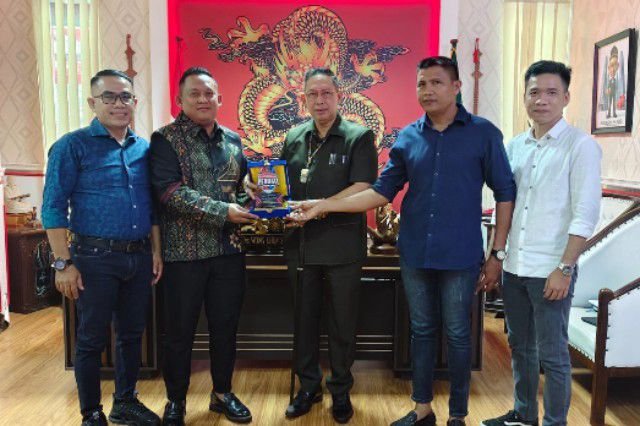 Bangkitkan Tinju, Wong Chun Sen Dukung Perbati Sumut