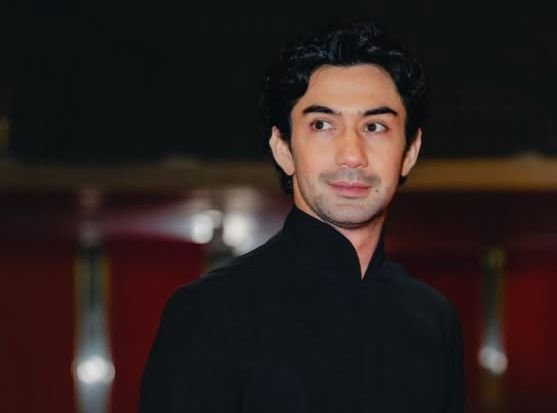 Hari Ini Mahasiswa Gelar Demonstrasi, Reza Rahadian: Menyuarakan Sesuatu Itu adalah Harapan